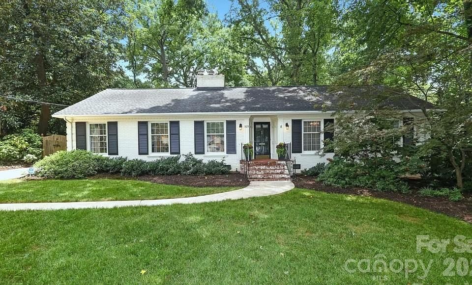 1st image of 528 Ellsworth Rd