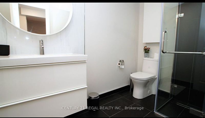 Toronto House for rent - 2 Bedrooms — photo 5
