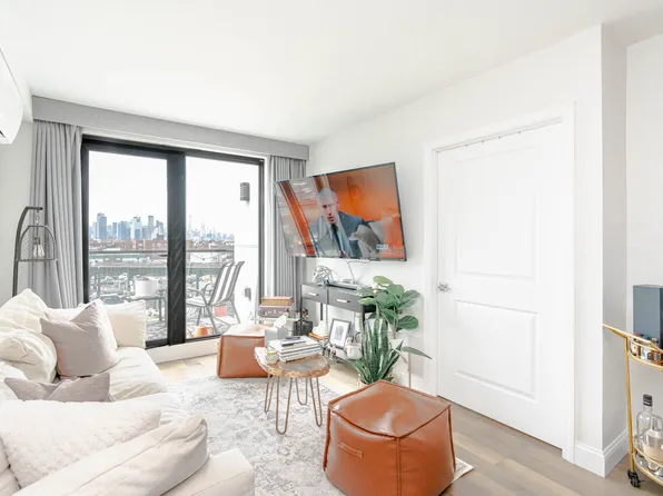 43-20 52nd Street image 2 of 10