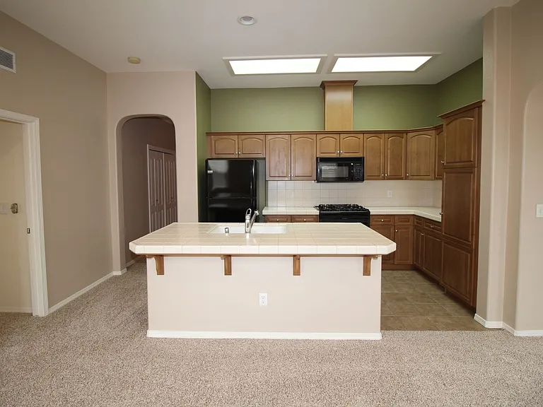 4044 W Peach Tree Ln — Photo 10