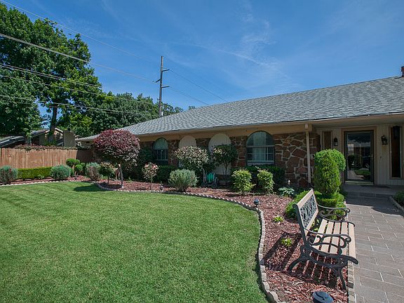 Immaculately landscaped yard