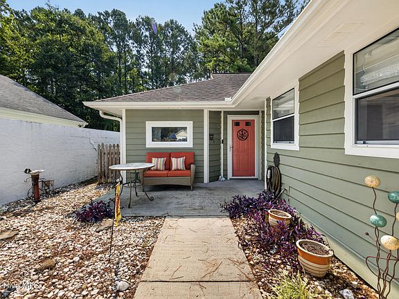 5th image of 128 Red Bird Lane
