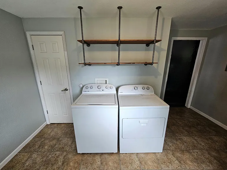 730 Maple St — Photo 11