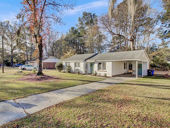 3rd image of 7695 Midwood Dr