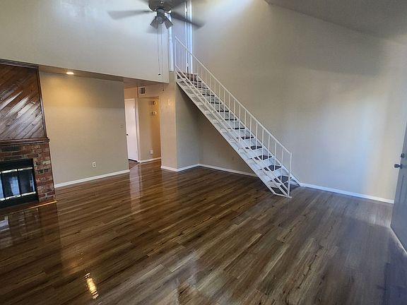 2nd image of 6813 NW Willow Springs Dr