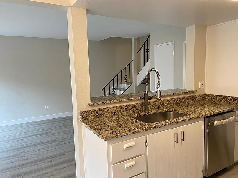 56 Dockside Cir — Photo 9