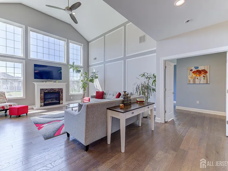 6 Michelangelo Dr S — Photo 21