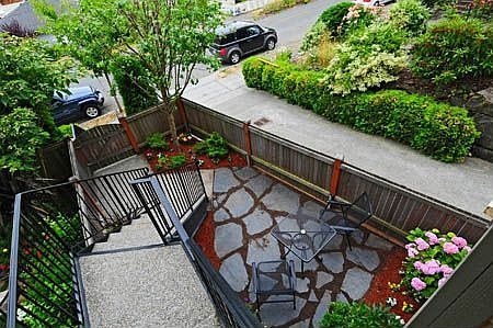 Lovely Patio Great for Morning Cup of Coffee! 
