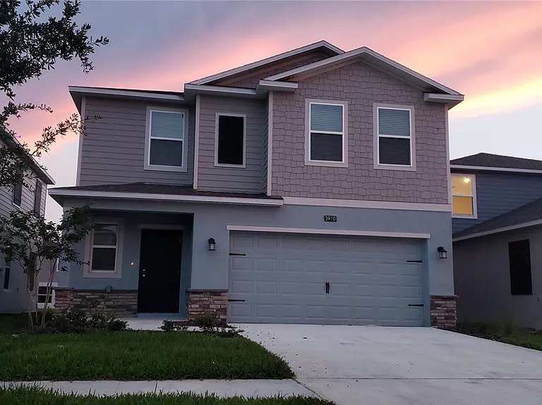 3910 Amers Loop — Photo 1