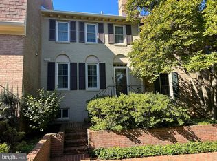 11015 Wickshire Way #M-2, Rockville, MD 20852