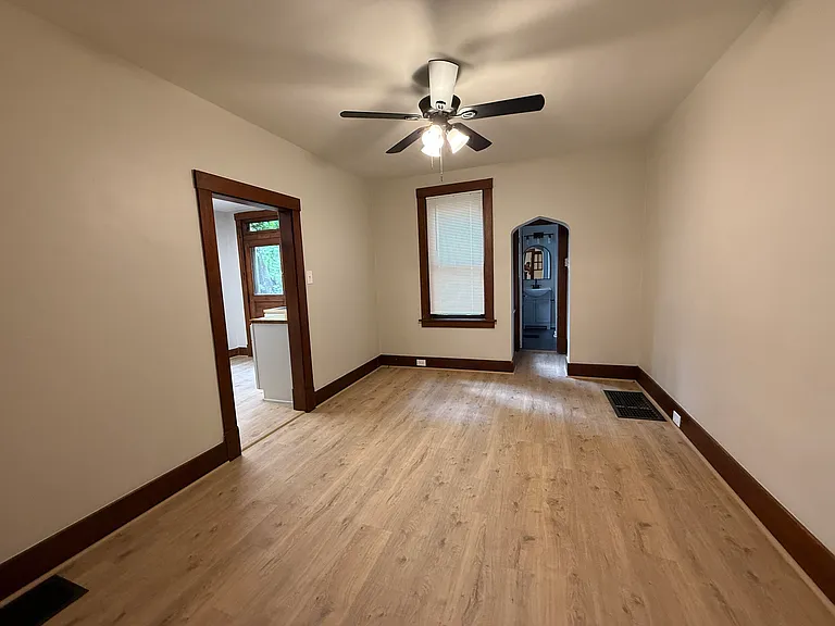 137 Fremont St #1 — Photo 4
