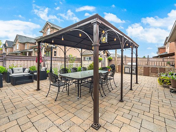 4th image of 116 Frank Johnston Rd