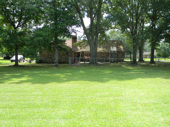 3rd image of 12123 Partridgewood Dr