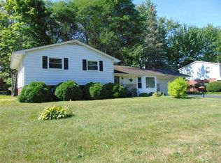 32339 Bonnet Hill Rd, Farmington Hills, MI 48334