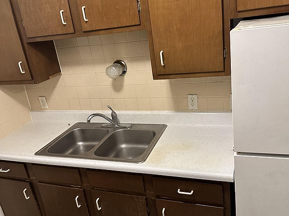 5th image of 404 S Urbana Ave #102