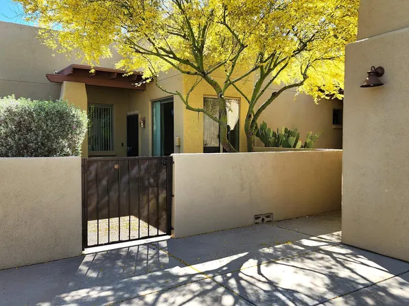 7537 S Carver Ln, Tucson, AZ 85747