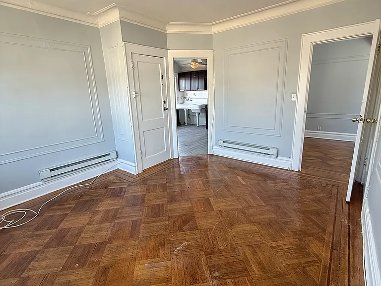 190 Keer Ave #3 — Photo 2
