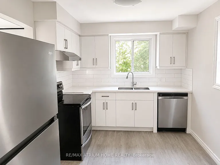 181 B Cedarvale Cres — Photo 5