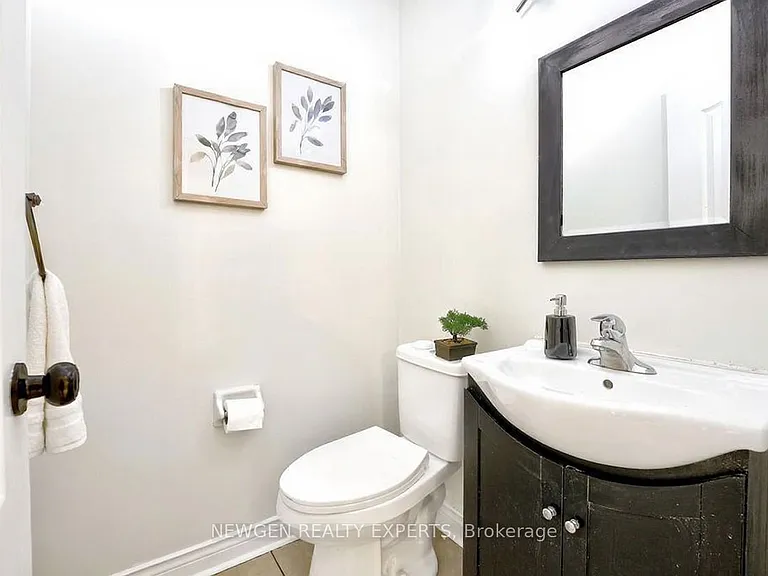 68 Root Cres E #UPPER — Photo 10