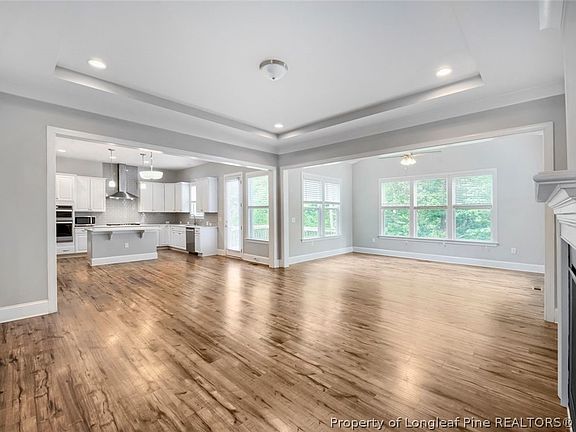 5th image of 445 Spokane Way