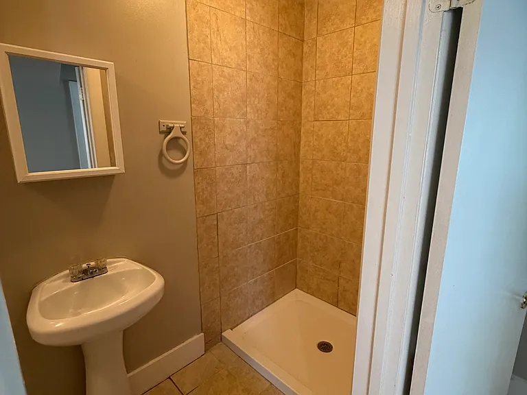 74-76 Brown St #74A — Photo 9