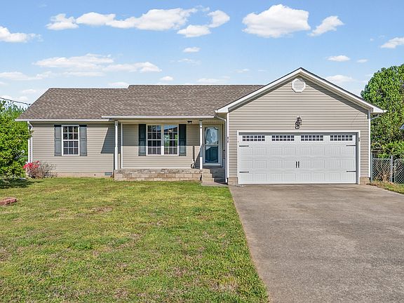 2nd image of 715 Shetland Dr