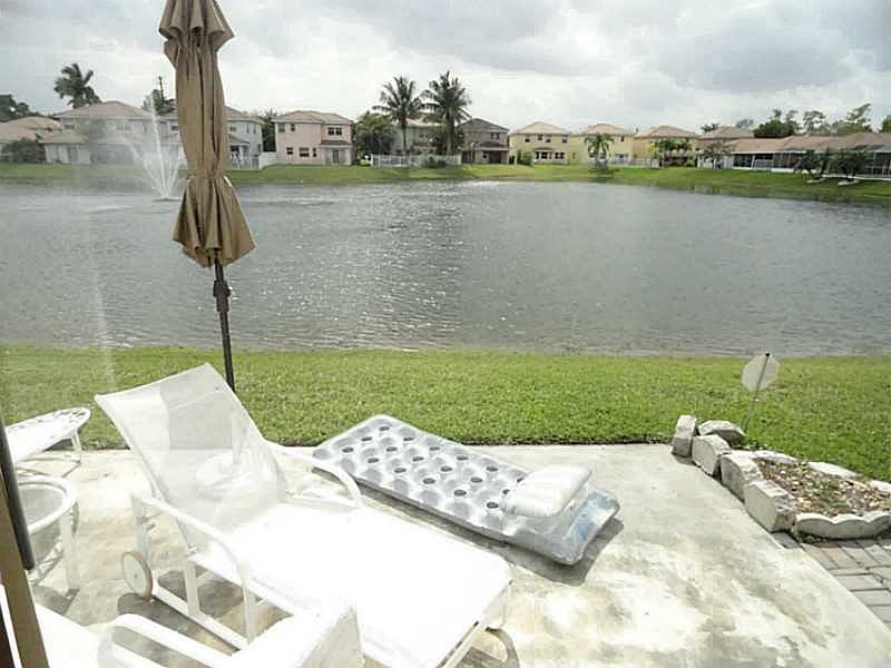 1st image of 4014 Crescent Creek Dr