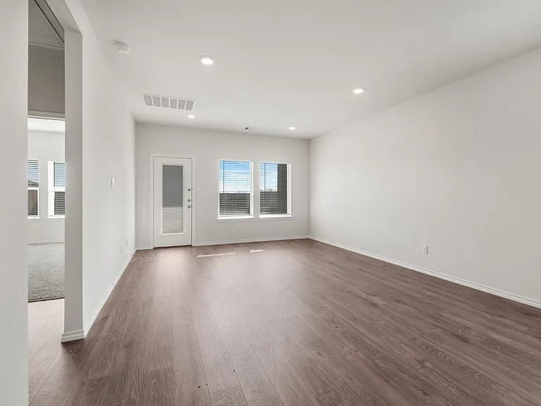 1707 Potomac Ln — Photo 15