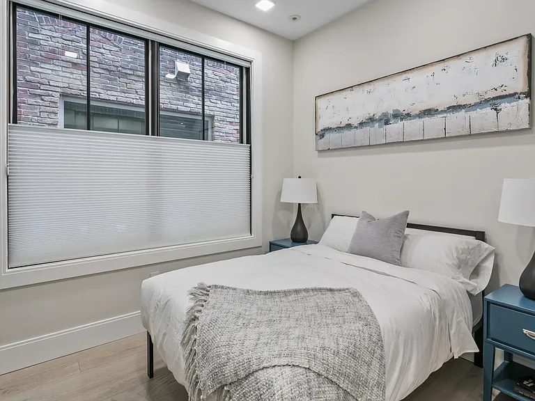 1819 Vernon St NW #3 — Photo 10