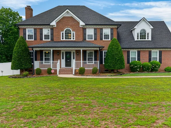 4908 Allanbrooke Ln, Fuquay Varina, NC 27526