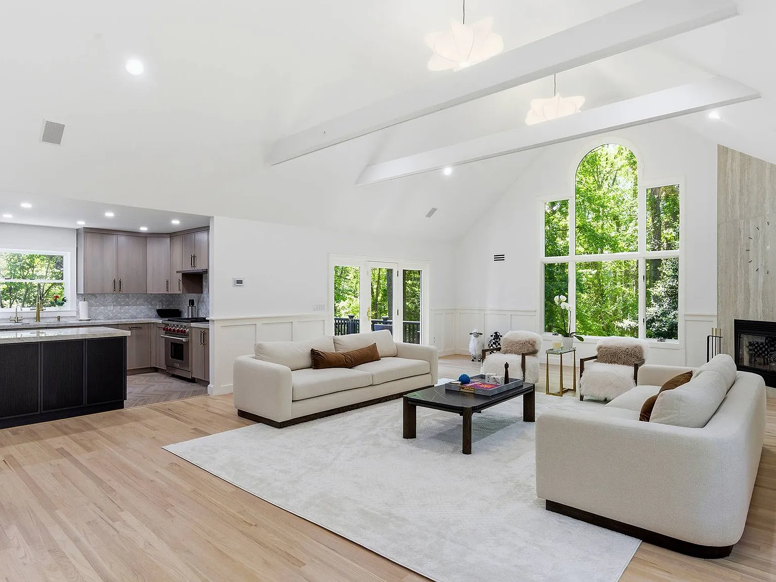 Renovated Sag Harbor With Community Bay Beach! — Photo 4