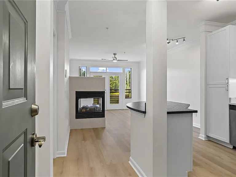 401 16th St NW #1357A — Photo 3