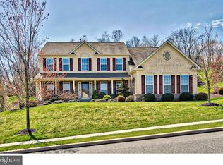 6 Winding Brook Dr, Sinking Spring, PA 19608