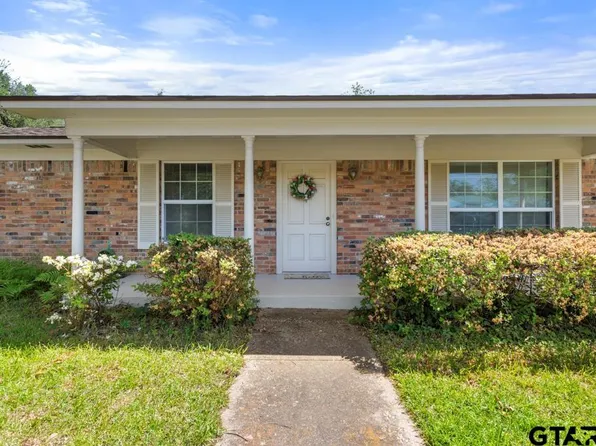 2213 Suanne Dr, Tyler, TX 75701