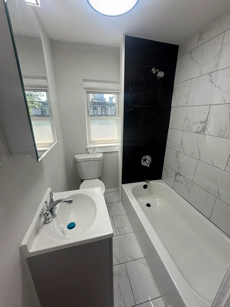 3 bed, $2,250 — Photo 4