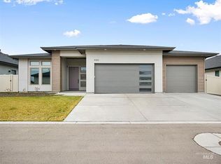 4383 E Copper Point Dr, Meridian, ID 83642