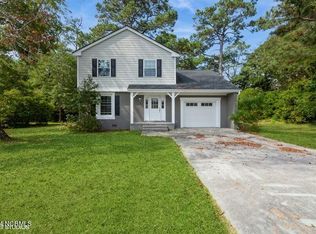 206 Sandpiper Dr, Newport, NC 28570