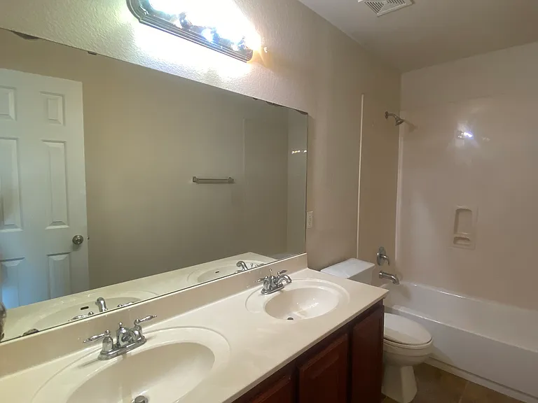 6004 Cobalt Ln — Photo 34