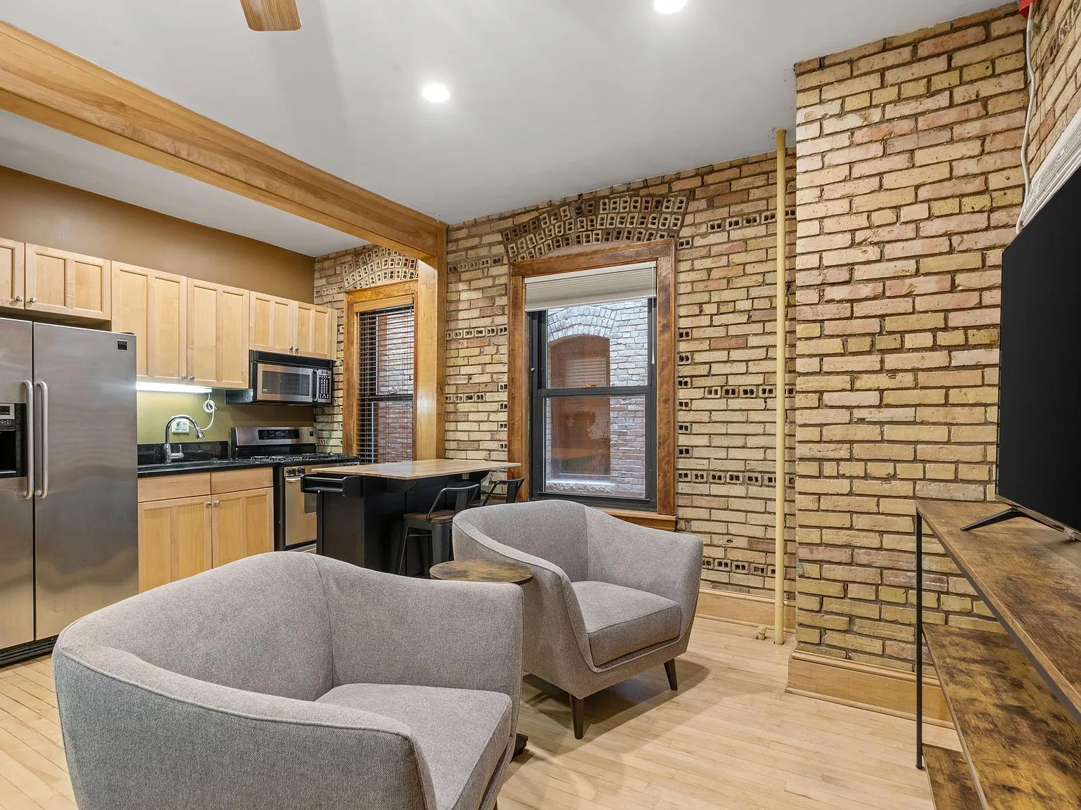 Studio, 1.0 bath, 500 sqft, $1,295 — Photo 3