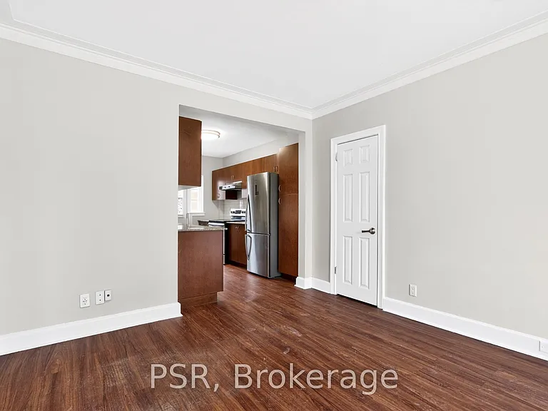 1347 Bayview Ave #L06 — Photo 10