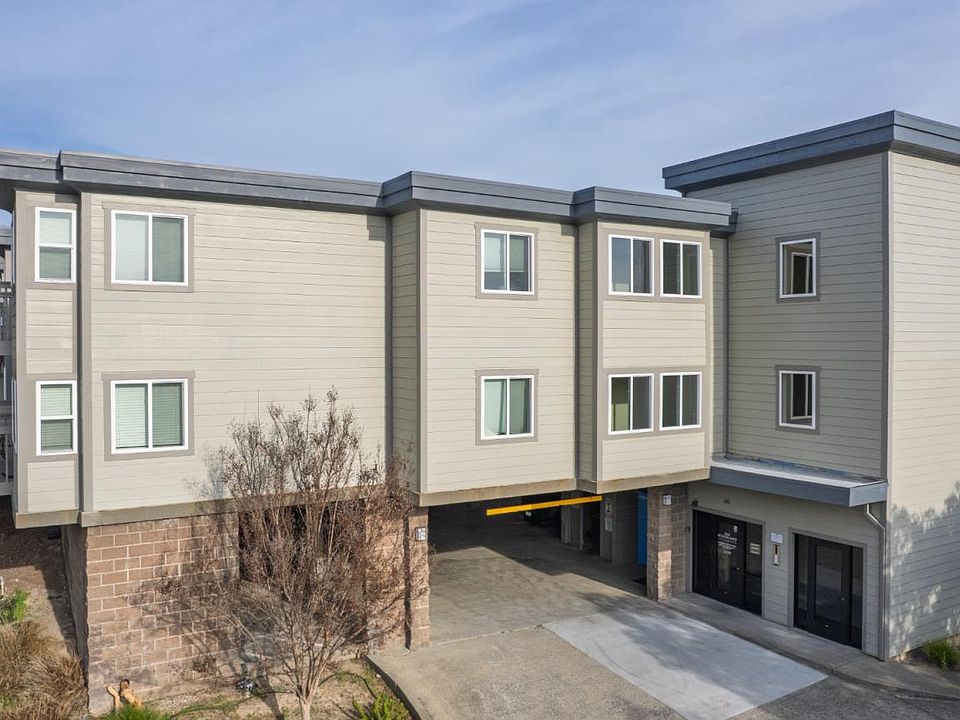 1st image of Woodland Sanrafael
