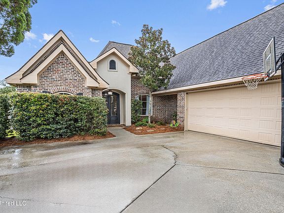 3rd image of 12024 Ol Oaks Dr