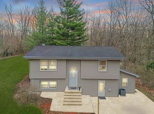 18196 River Rd, Danvers, IL 61732