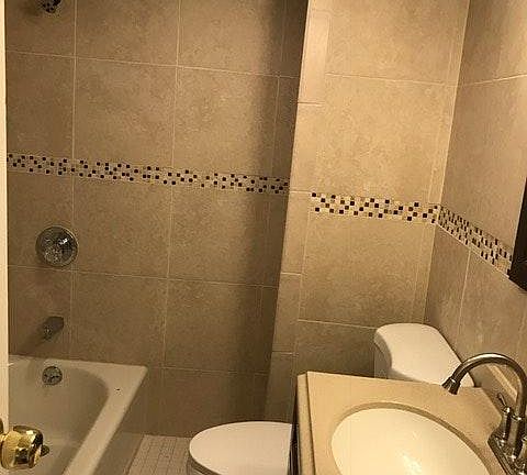 4th image of 1401 Sherman Ave APT B