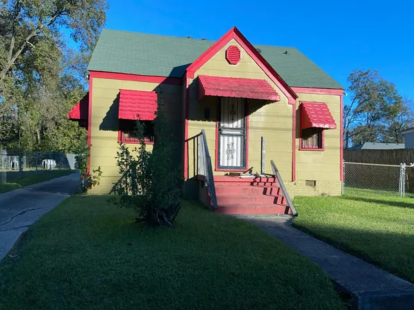 1422 Palmyra St, Jackson, MS 39203