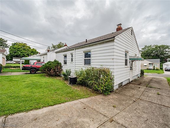 4th image of 12900 Garland Ave