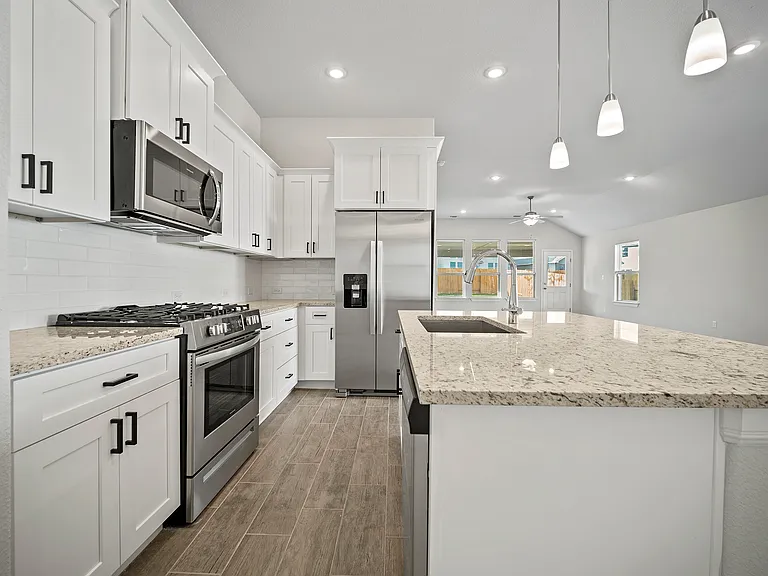 136 Caterpillar Ln — Photo 5