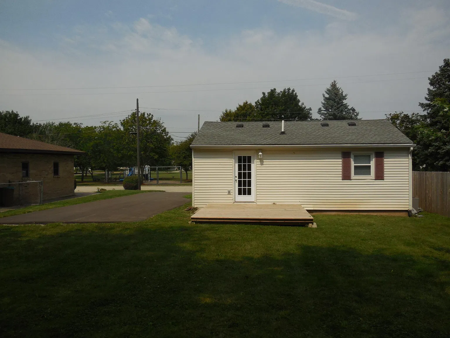 2 bed, 560 sqft, $1,400 — Photo 2
