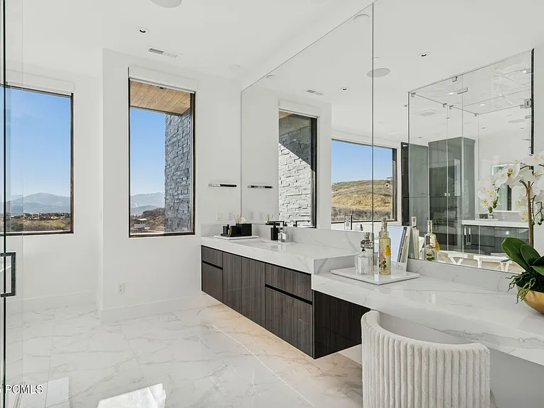 3404 E Wapiti Canyon Rd — Photo 40