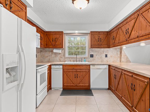 5th image of 115 Cornelius Rd